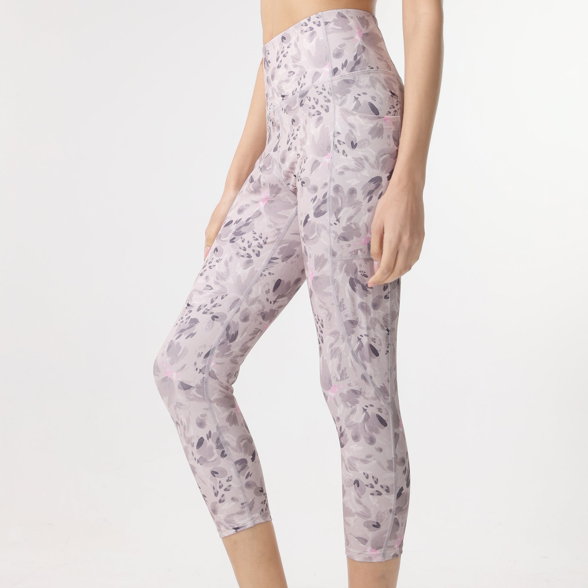Flower Petals Pattern Print Cropped Yoga Pants With Pocket